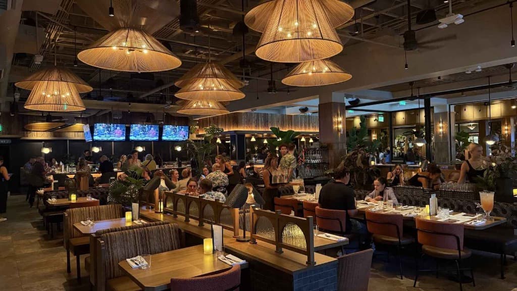 Earls Kitchen + Bar